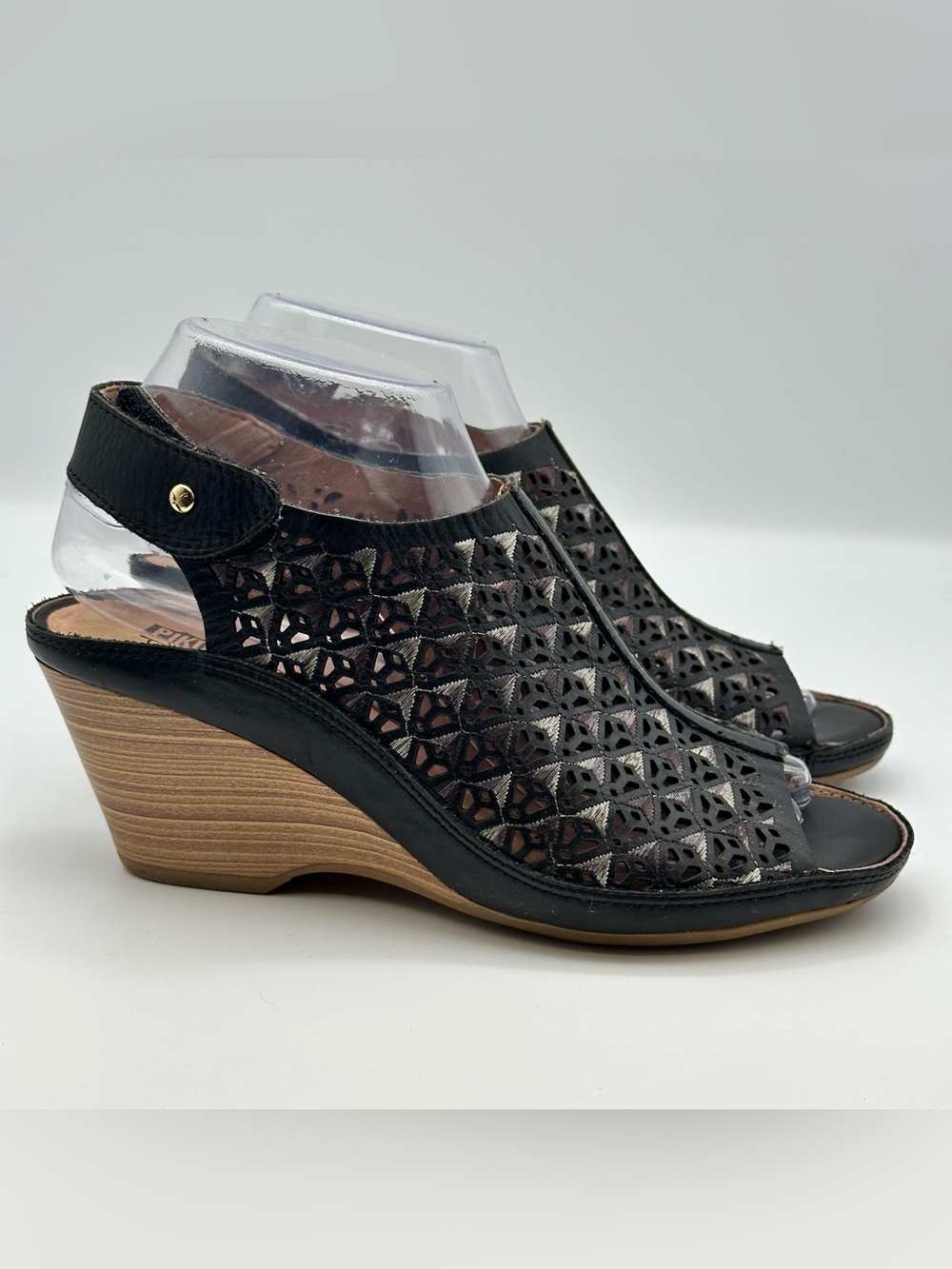 Pikolinos Wedge Sandals Women 38/7.5 Black Laser Cut Leather Peep Toe Slingback